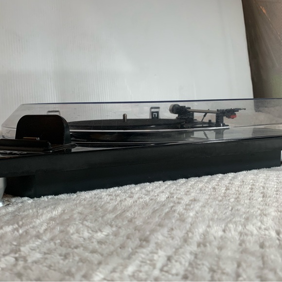 Ion iLP record player! - Picture 6 of 14